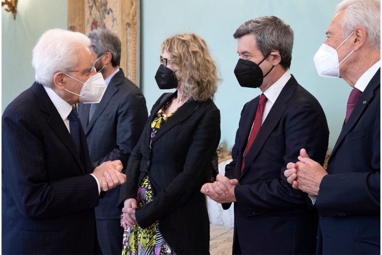 1 maggio, Matterella: «La ripresa non può costare infortuni sul lavoro»