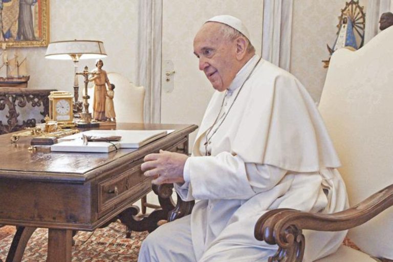 Papa Francesco: «L’ira di Putin è stata, forse, facilitata»