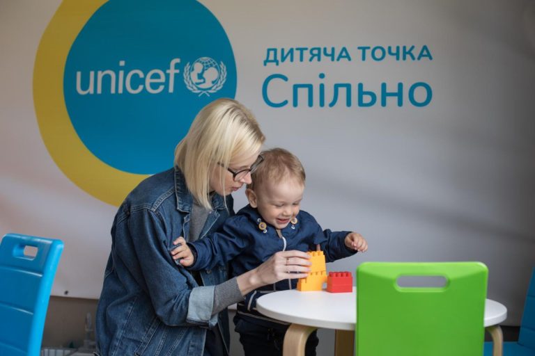 Ucraina: danneggiate 15 scuole dell’Unicef