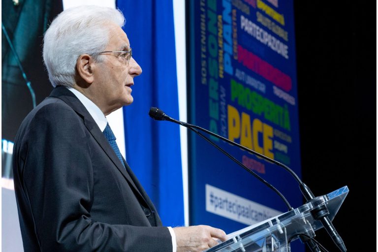 Mattarella: «Risposta netta per la pace in Ucraina»