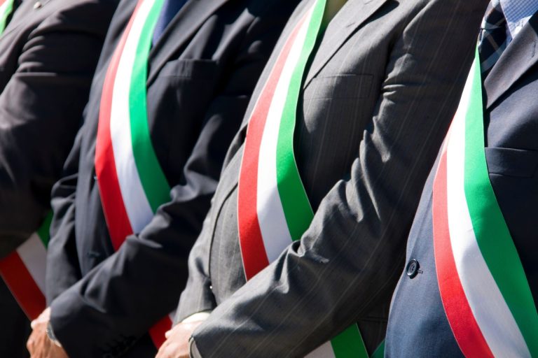 L’appello dei sindaci a Mario Draghi