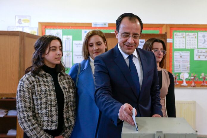 Nikos Christodoulides nuovo presidente di Cipro