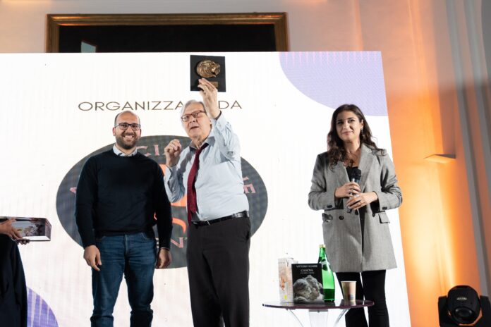 Vittorio Sgarbi Premio Protome Valentia in festa